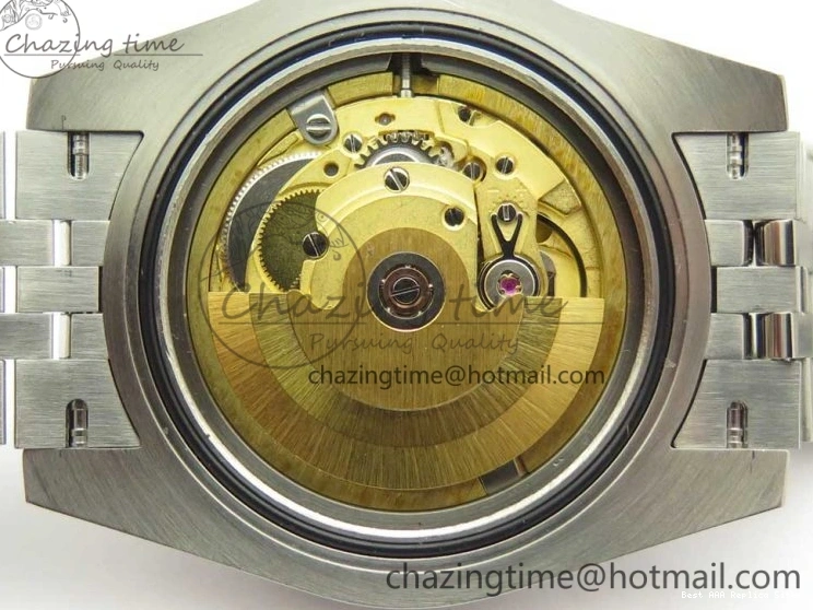 Best AAA Replica Sites GMT-Master Bezel Ceramic Black BPF Bracelet on Green Jubilee 126710 3347 SS Dial A II UrbanChic Black BLRO SS 1225